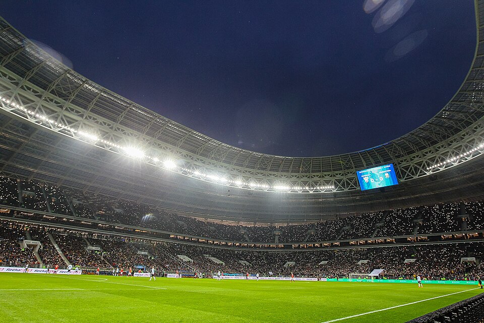 Vista nocturna del estadio de Defensa y Justicia