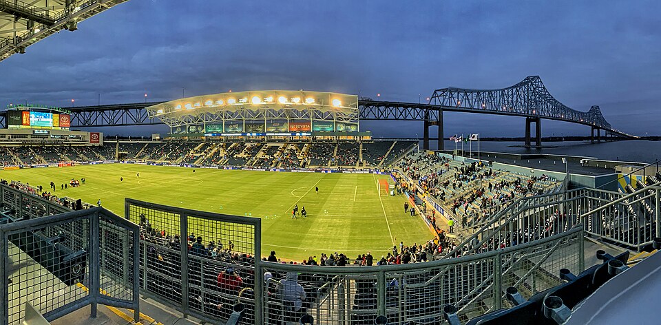 Estadio del Philadelphia Union durante un partido nocturno